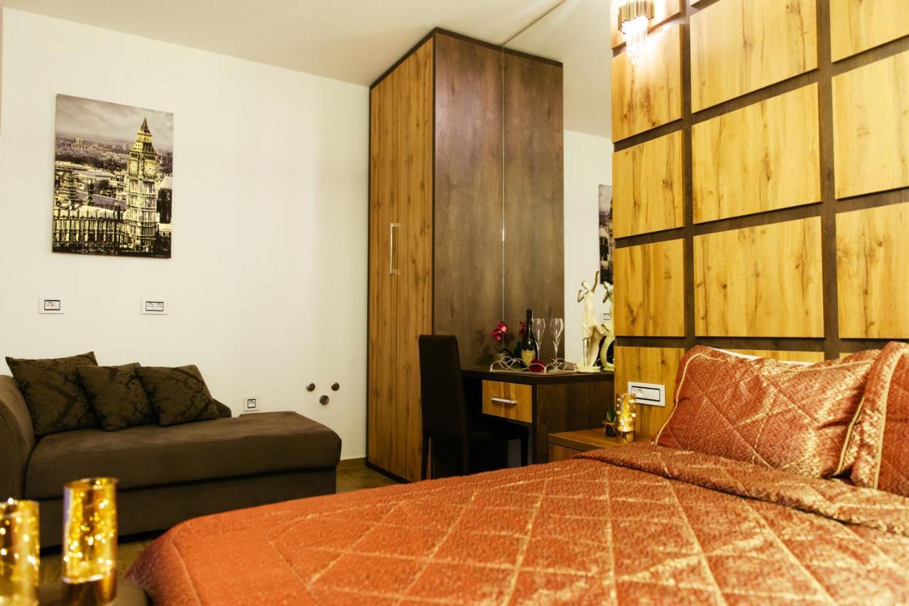 Hotel Platinum Ulcinj Exterior photo